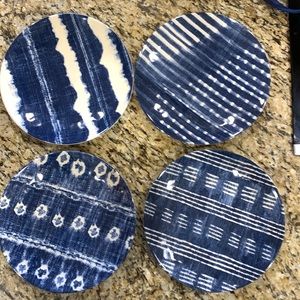 Pottery Barn Melamine Plates (Set of 4)